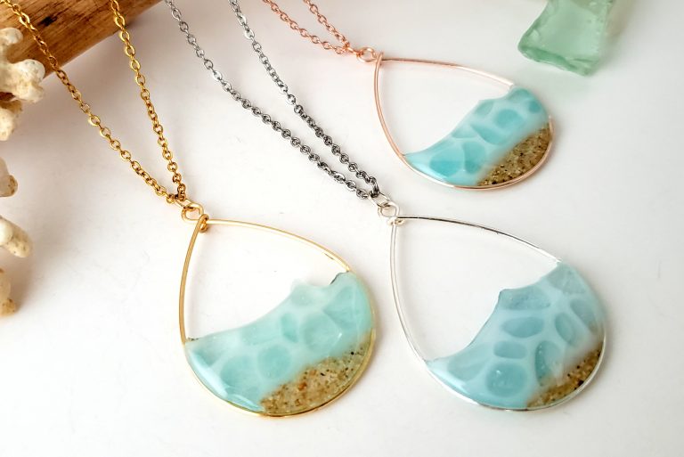 Seafoam water and sand earrings and necklace - skinny pig designs